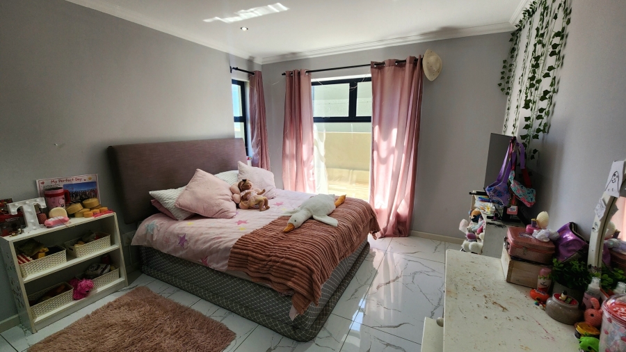 3 Bedroom Property for Sale in Hartenbos Heuwels Western Cape